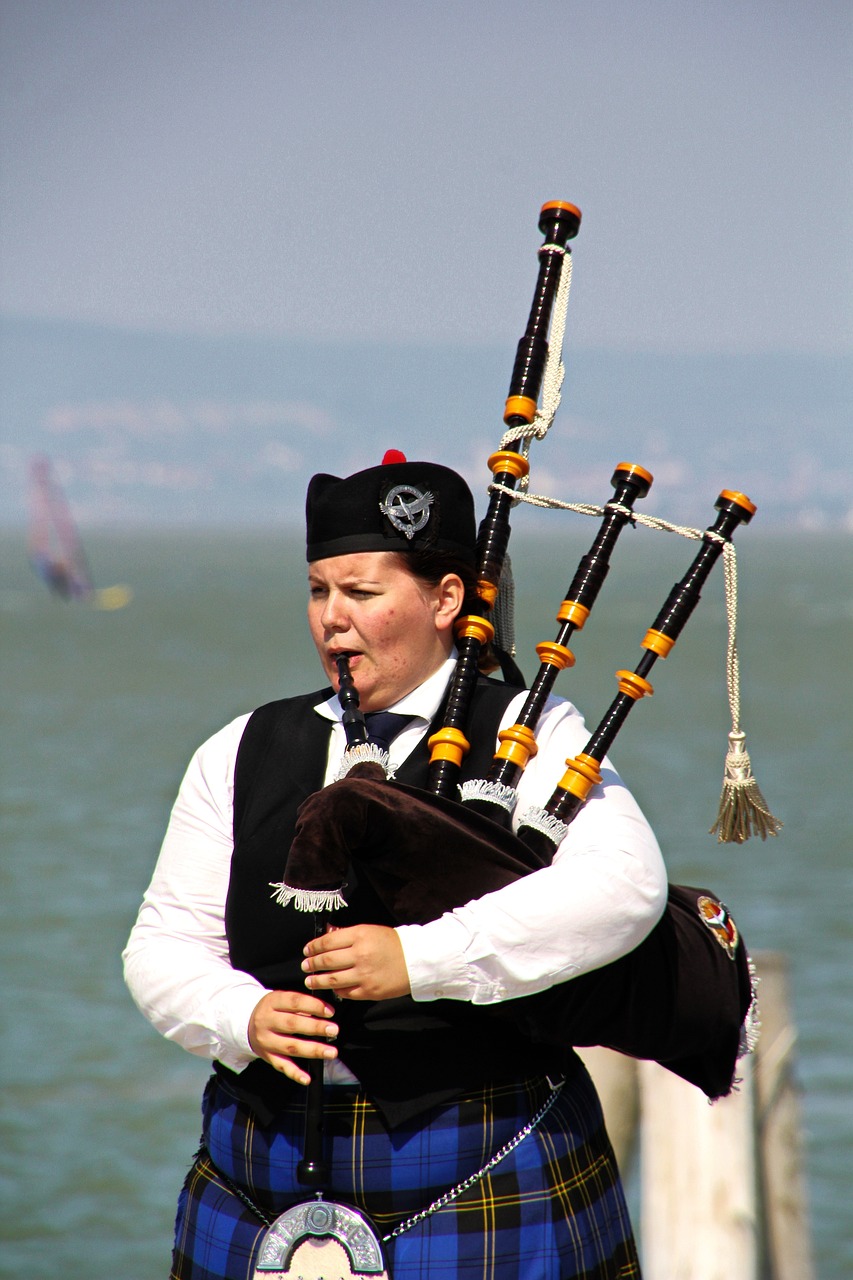 刀郎2017新歌发布,音乐之旅迈入新里程碑