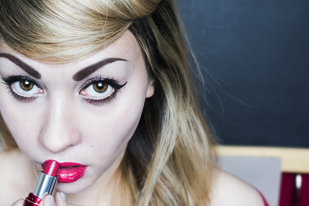 探索时尚女性发型新风尚，2017年最潮流的女性发型指南