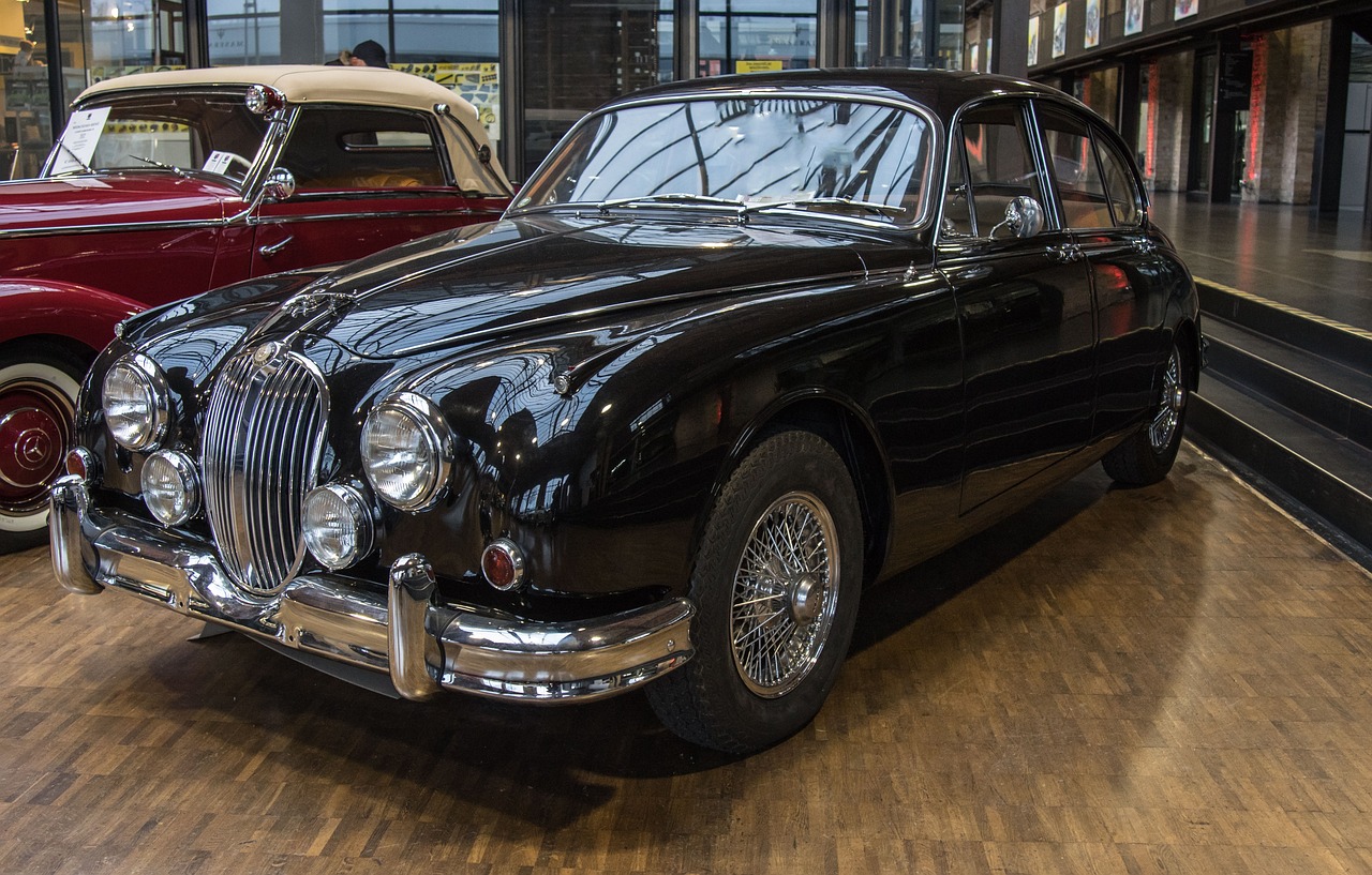 捷豹XF上市重塑豪华轿车市场格局