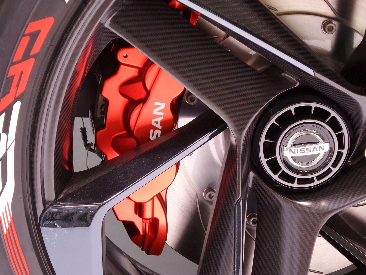 比亚迪新车型闪耀登场，XXXX年比亚迪公司新车上市车型深度分析（附未来探索展望）