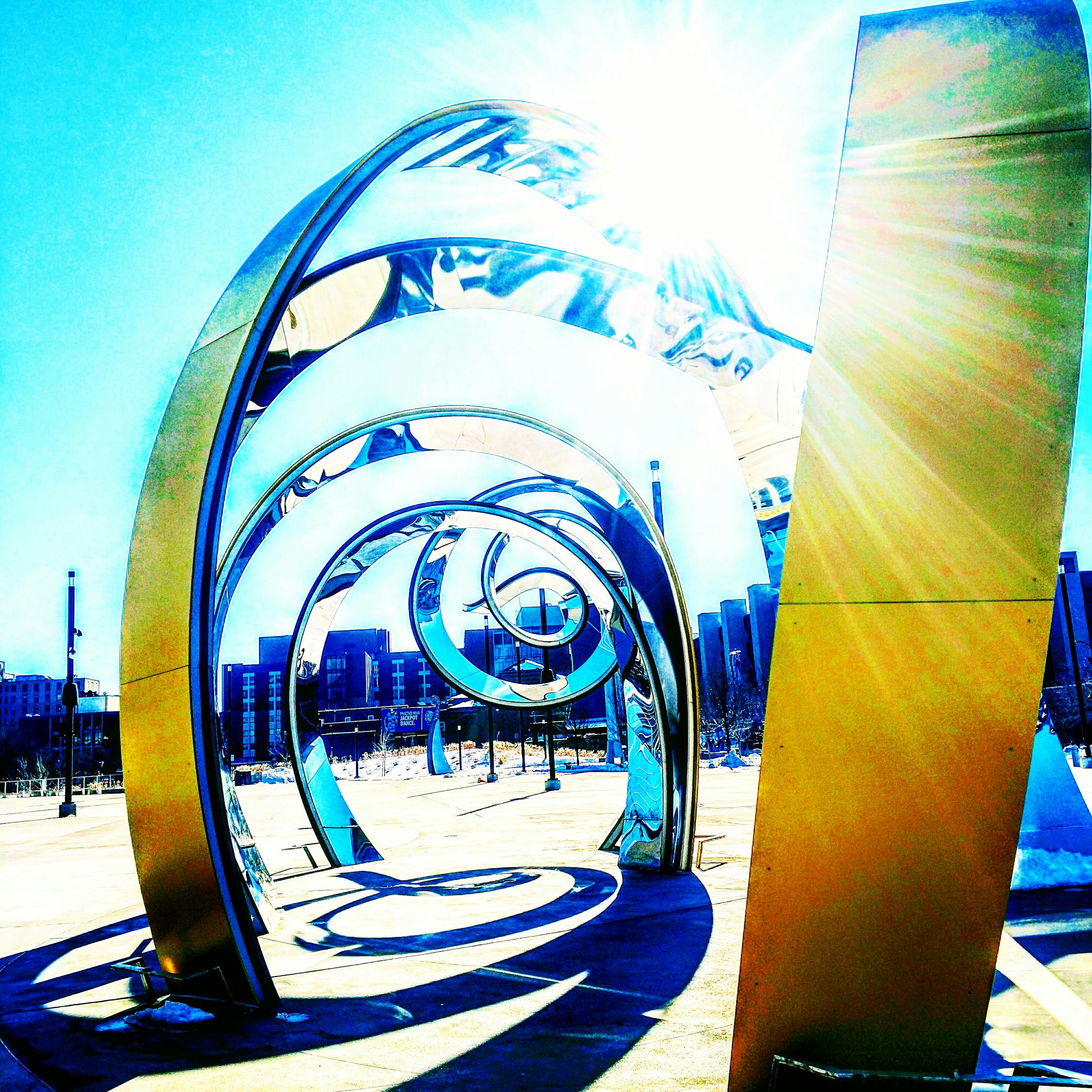 熊小青新作，探索艺术新领域与深度的独特视角