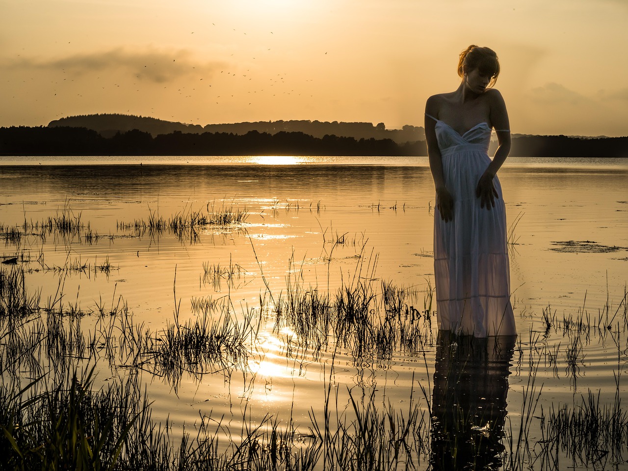 电视剧夜晚，情感、故事与生活的镜像之旅