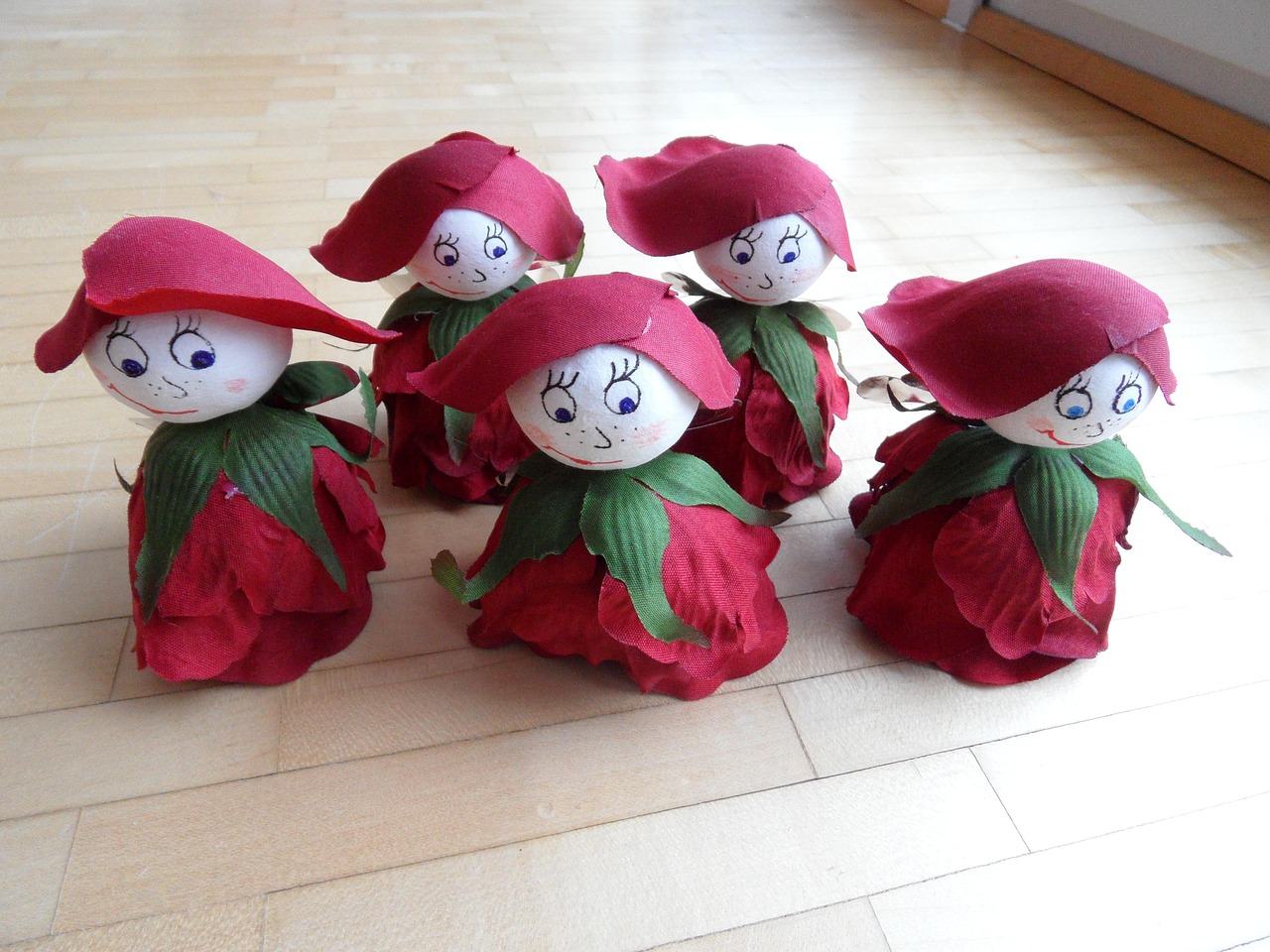 最新幼儿手工创作展示,创意无限,童趣盎然的手工艺术展现