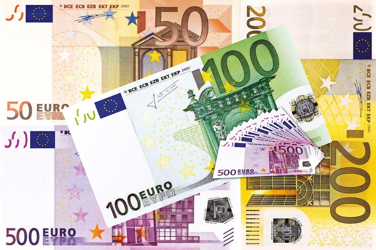 第二套五元人民币价格及市场走势分析