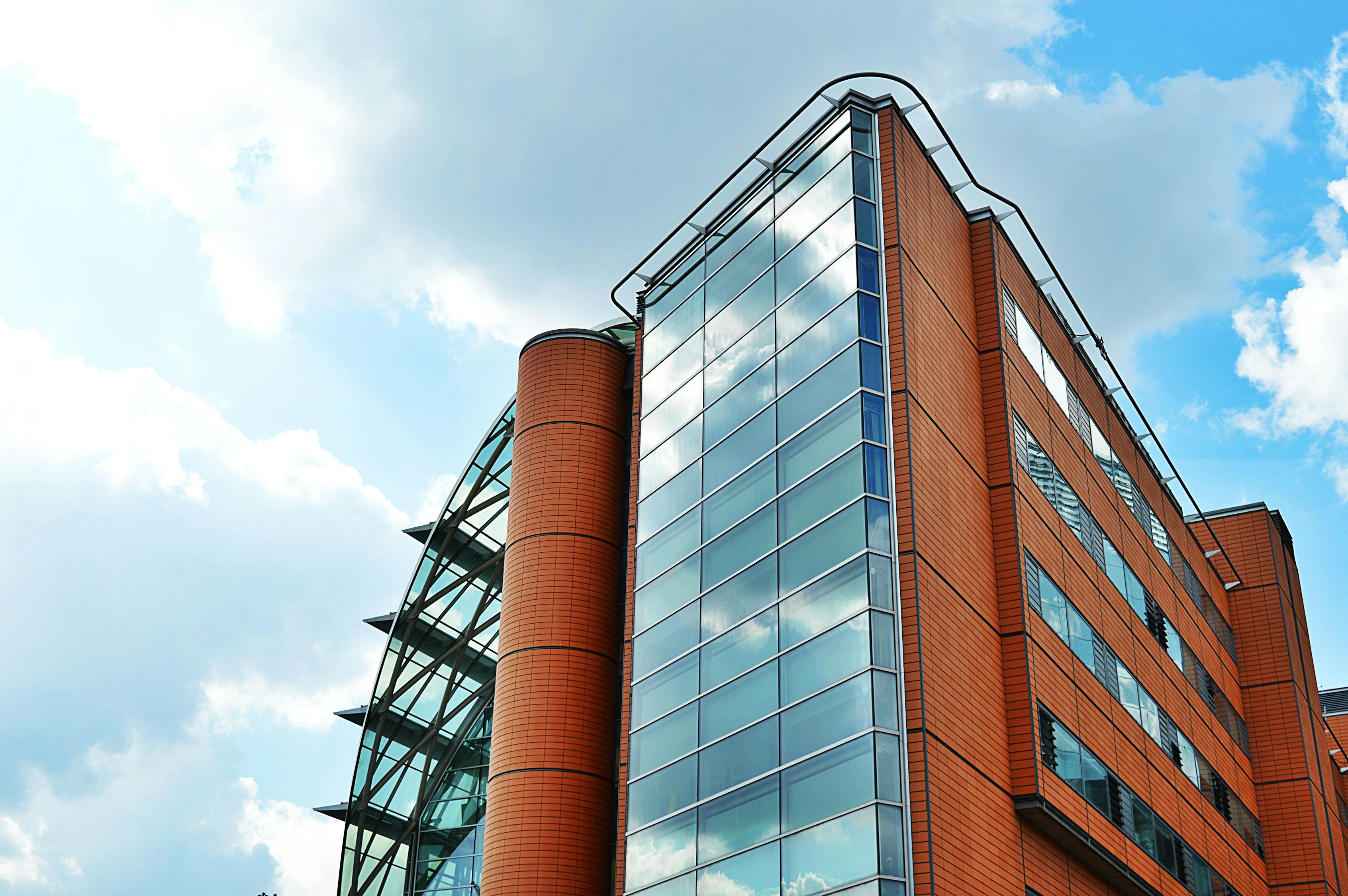 潞安集团最新公告引领行业变革，共创绿色未来