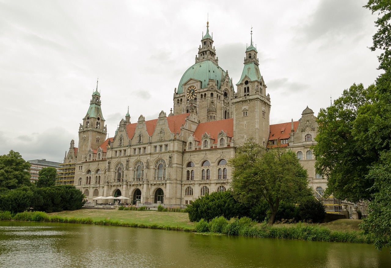 新立新市镇最新动态全面解读