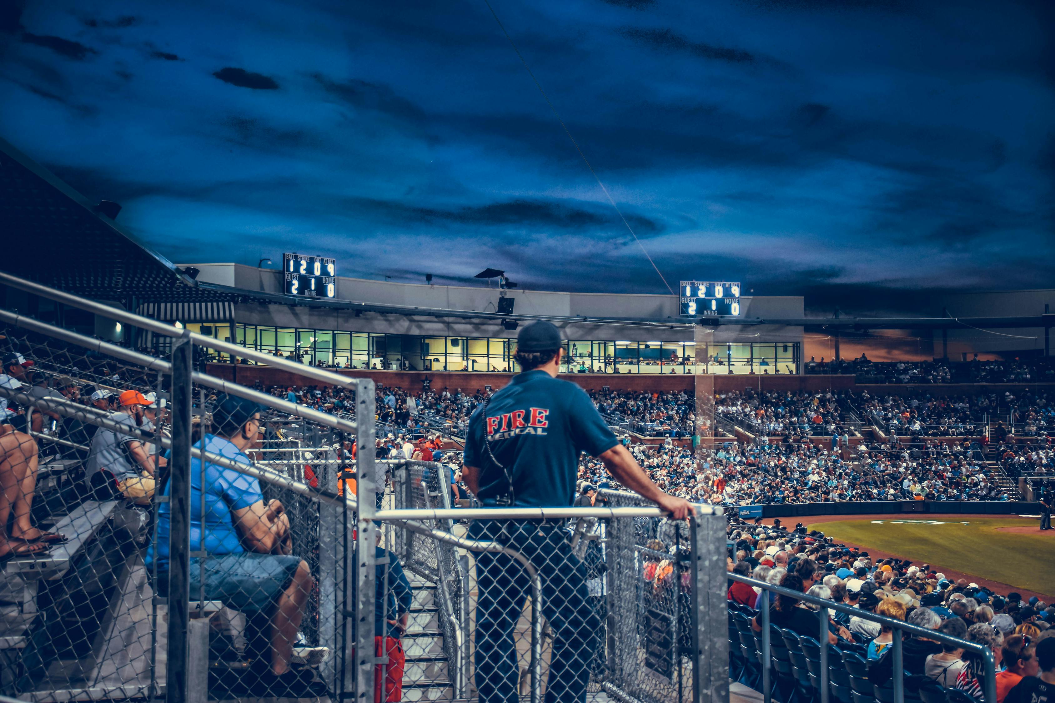 邱建良今晚比赛，期待与激情的碰撞之夜