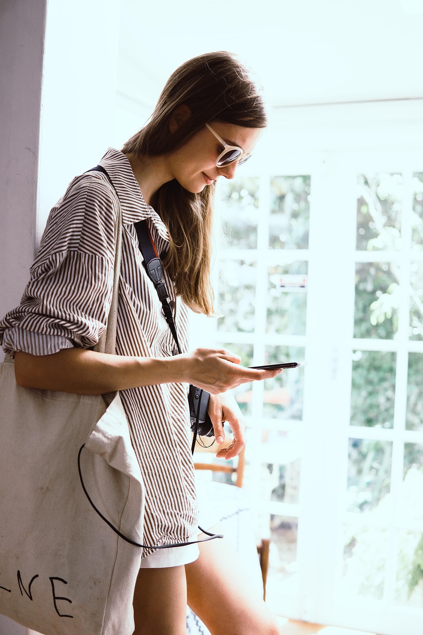 掌握时尚脉搏，潮流哄女孩技巧全解析