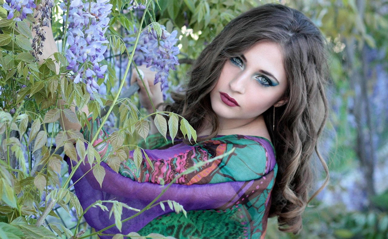 女人的颜色演员表妞妞,女性励志剧中的色彩与力量