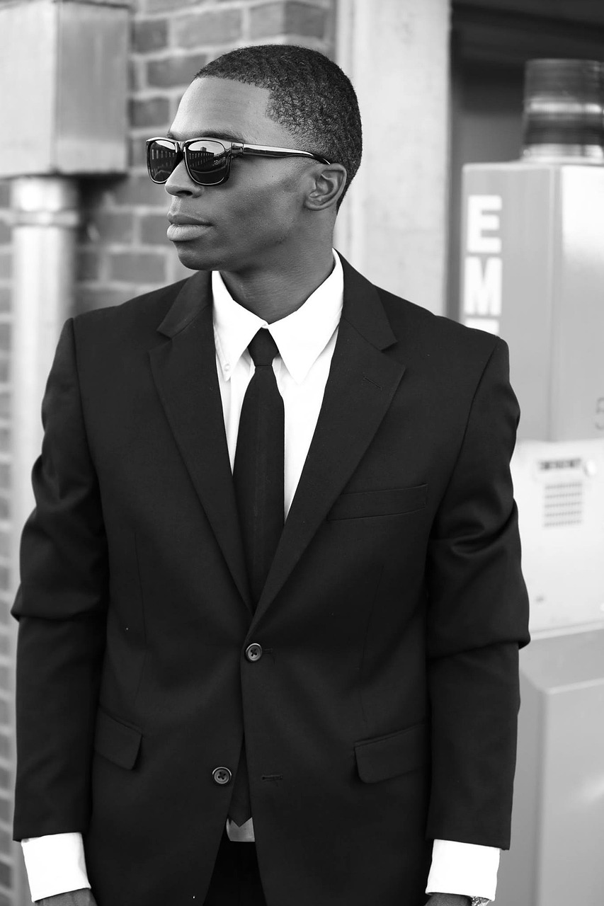 马锐，星光熠熠的影视新星演员