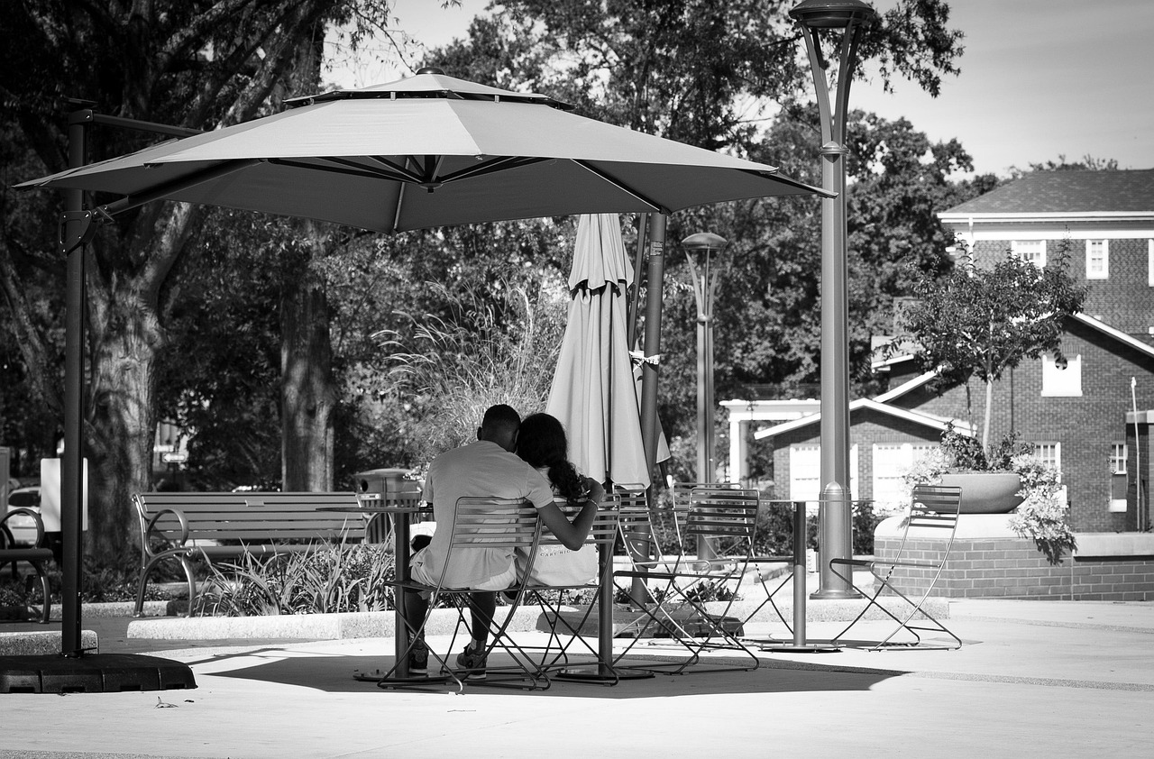 探寻婚姻记忆宝库，夫妻档案馆最新资讯揭秘