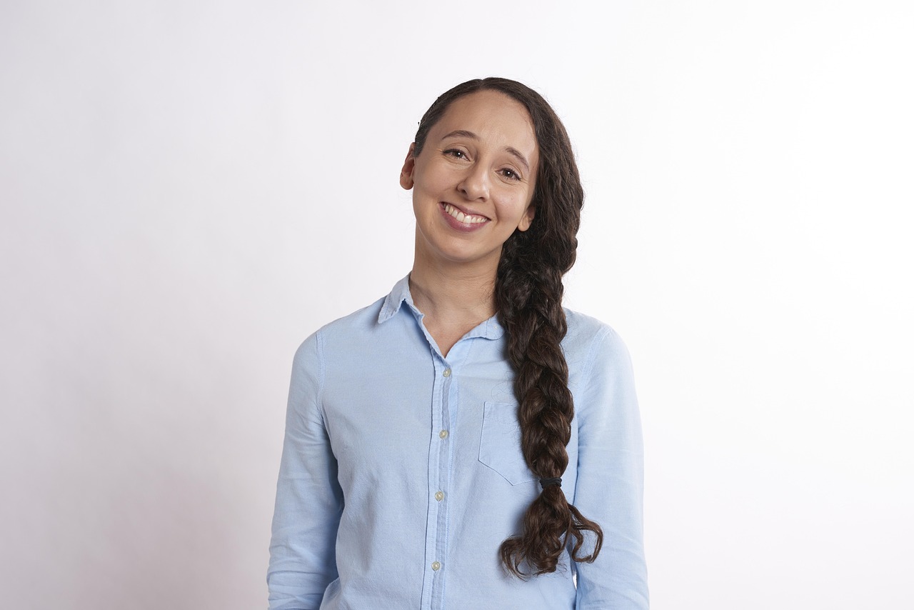 演员傅丽云，魅力世界与演绎生涯的图片记录