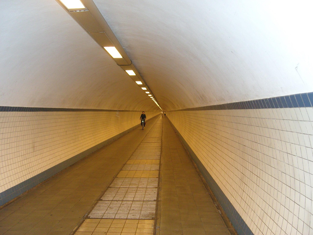 美到没朋友 第15页