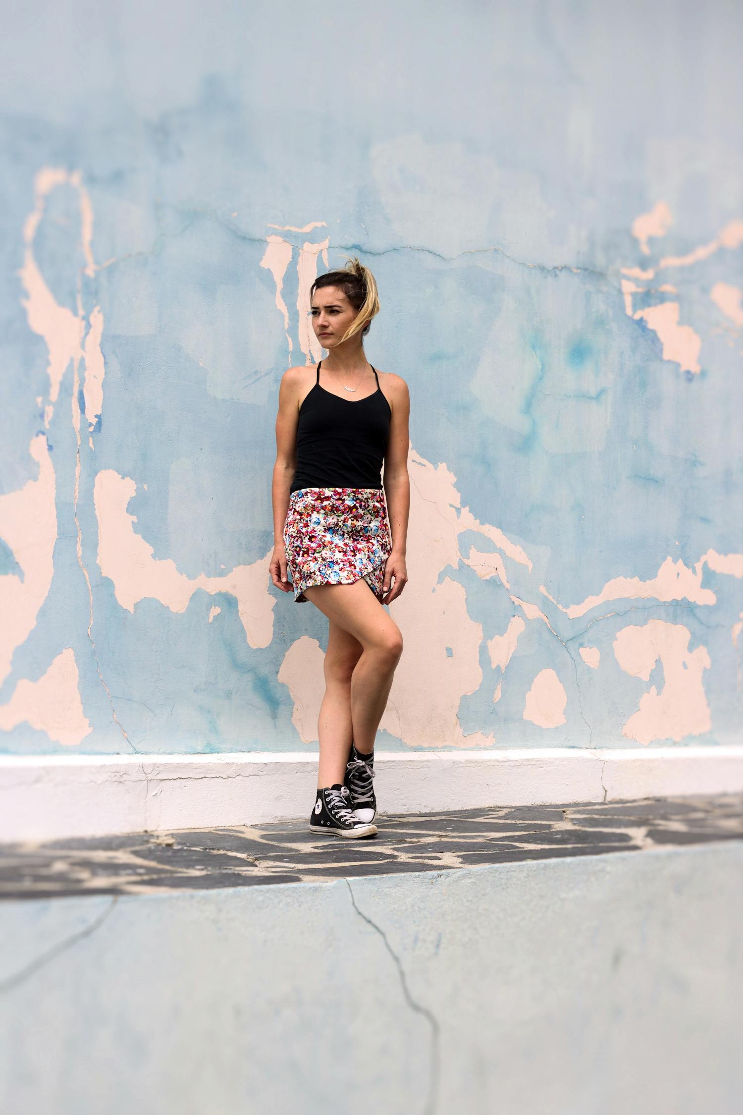 美女剃发新资讯背后的时尚潮流与个性表达探讨