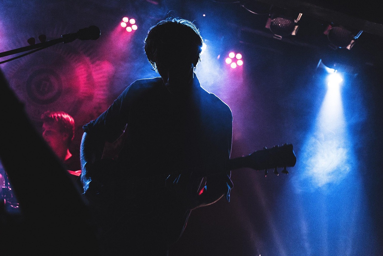 边伯贤新MV花絮照揭秘,音乐与摄影的魔法交汇