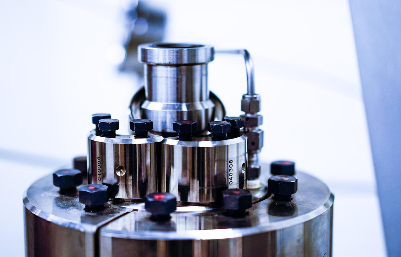 最新熔喷设备技术及其产业应用领域探究