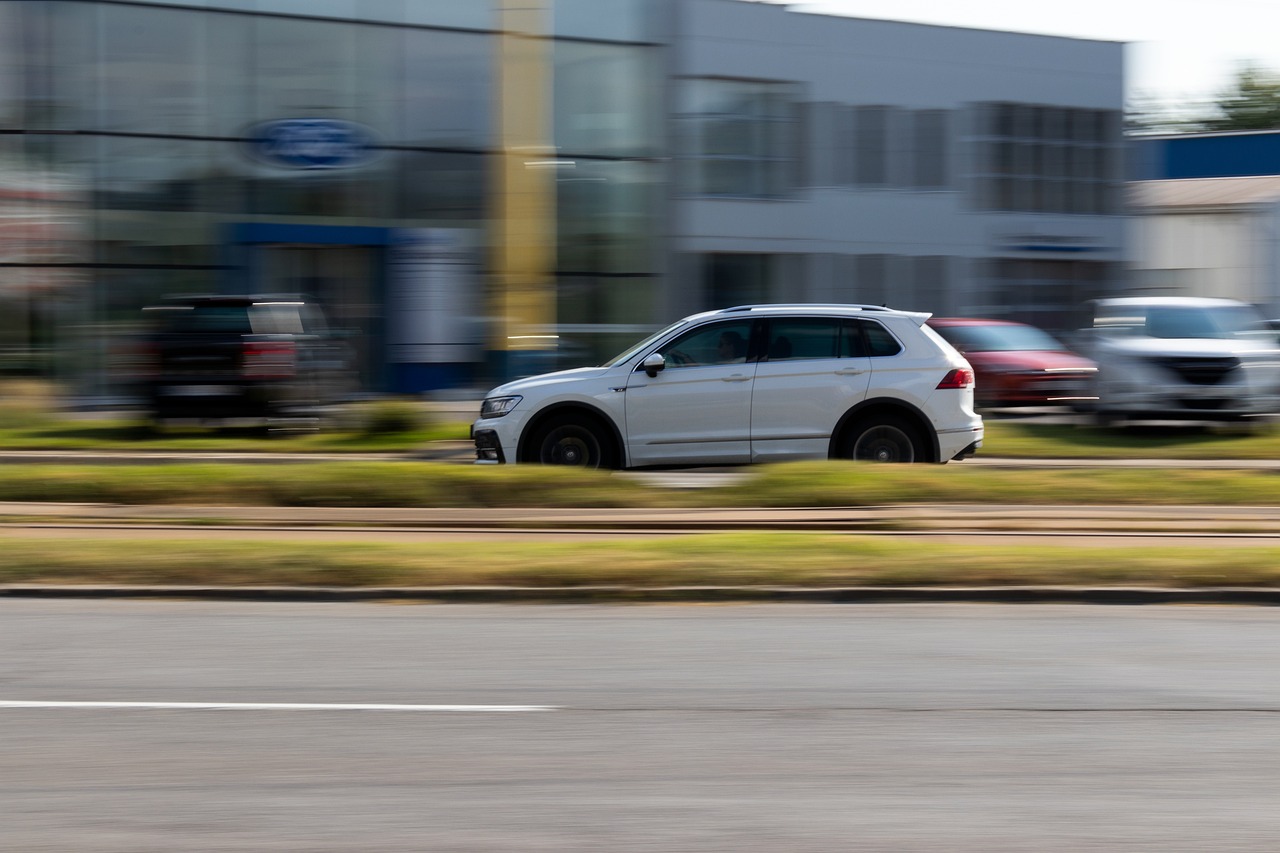 法拉利与兰博基尼，速度与激情的终极较量