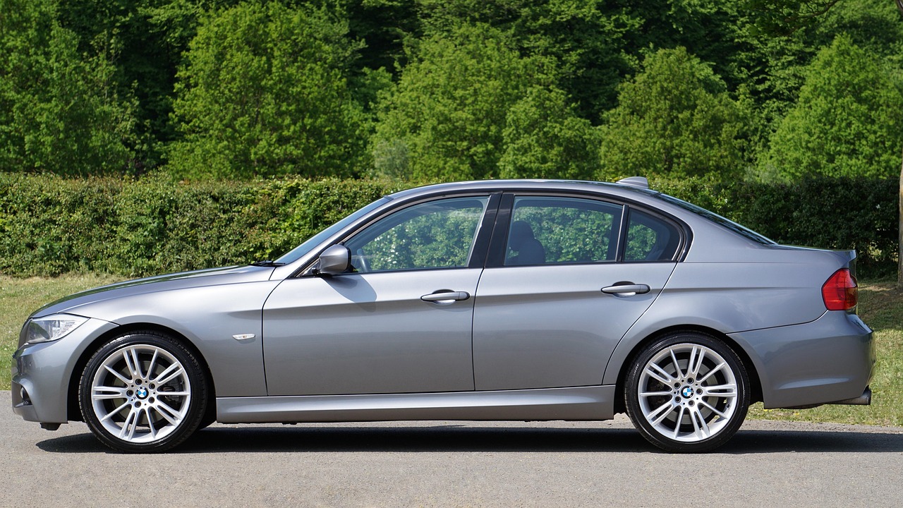 全新宝马摩托车1600，速度与优雅的完美融合