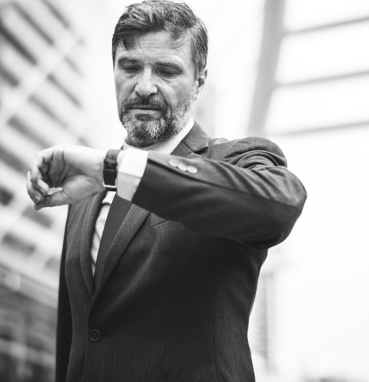 叛逃电视剧的深度剖析与反思