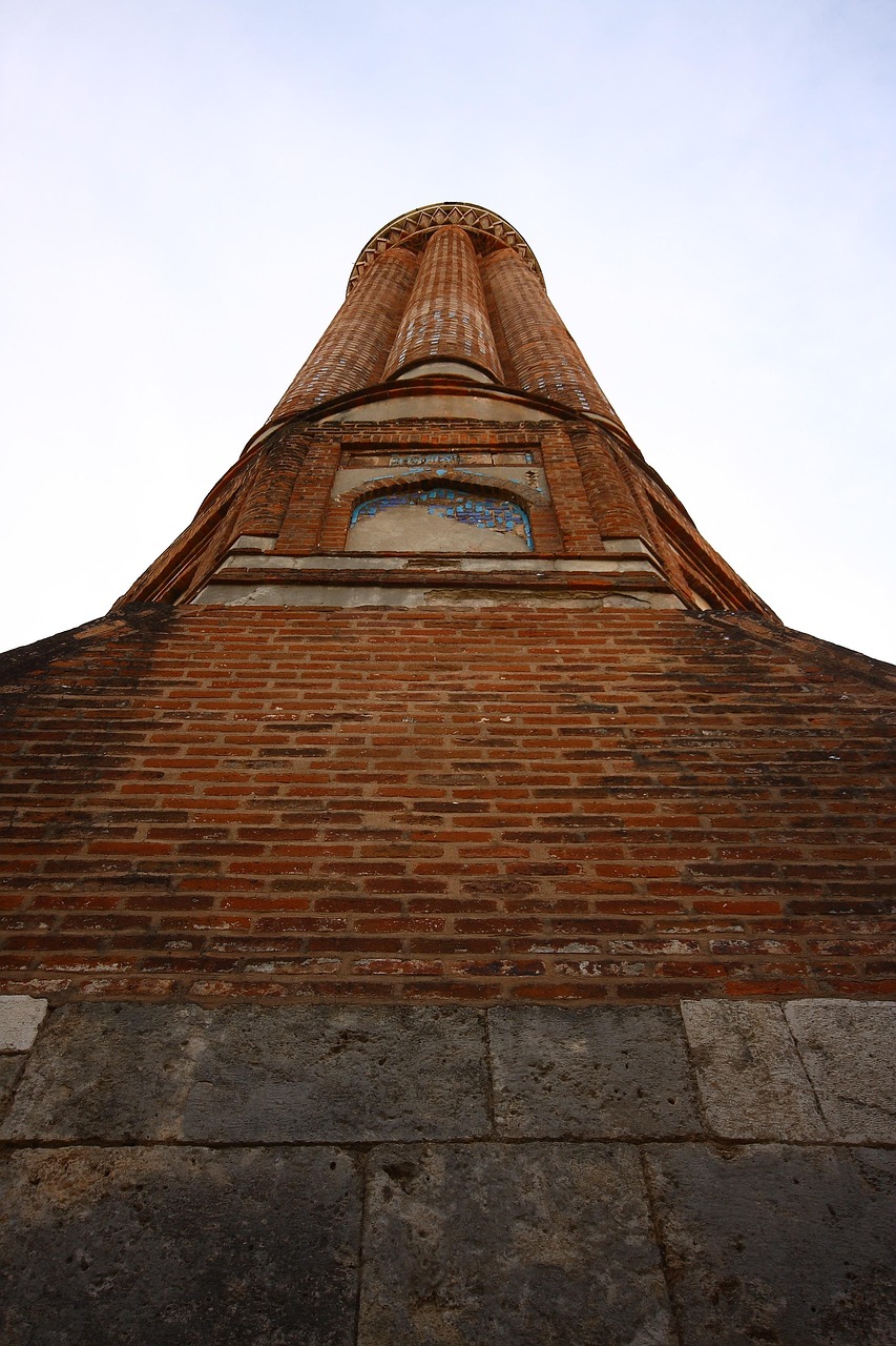 宝丰资讯速递，深度洞察市场趋势与行业前沿动态概览