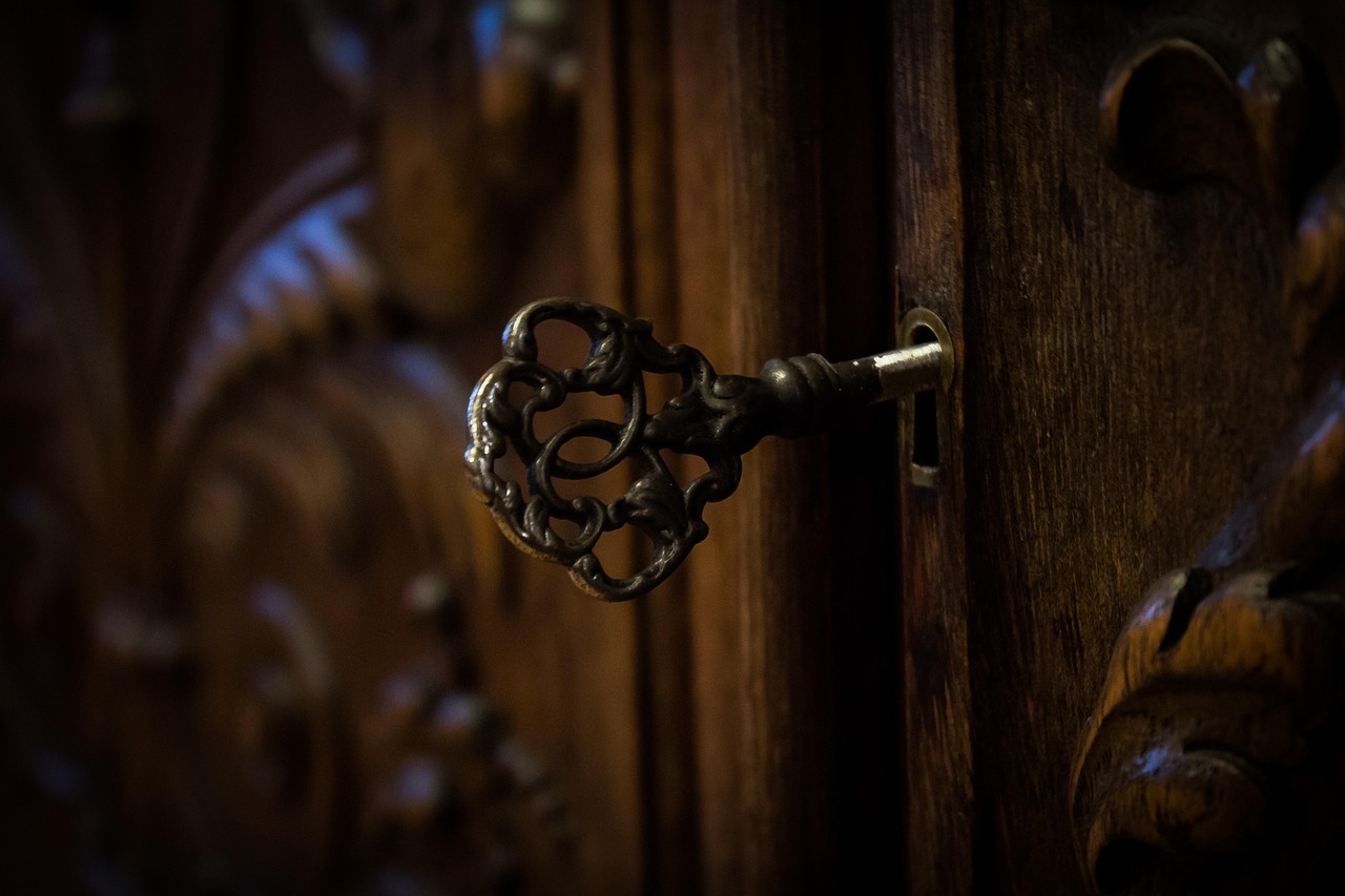 猎狐电视剧，时代背景下的犯罪与正义的较量