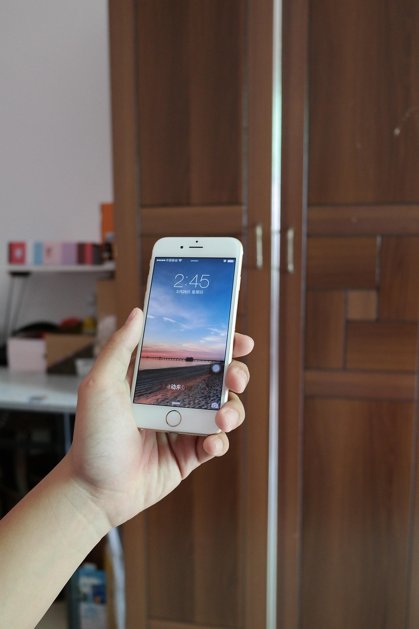 华为V8手机上市，科技与美学的巅峰融合