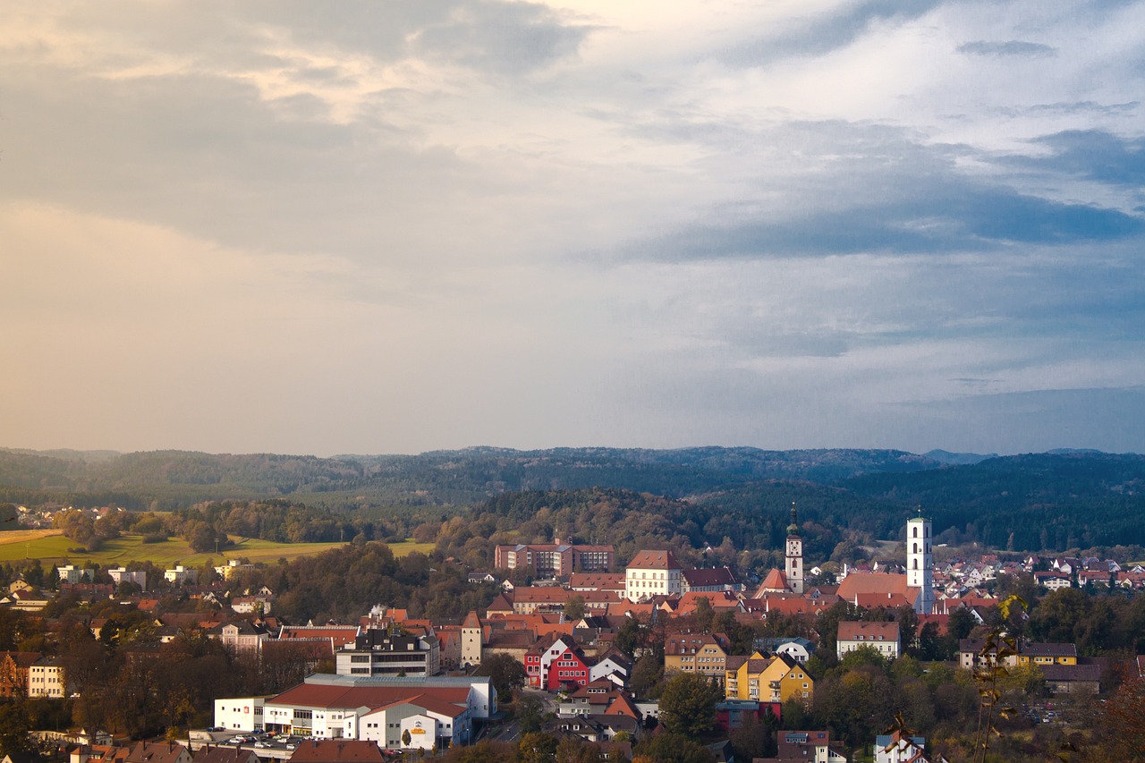 关于第14号台风的最新动态报告与消息更新