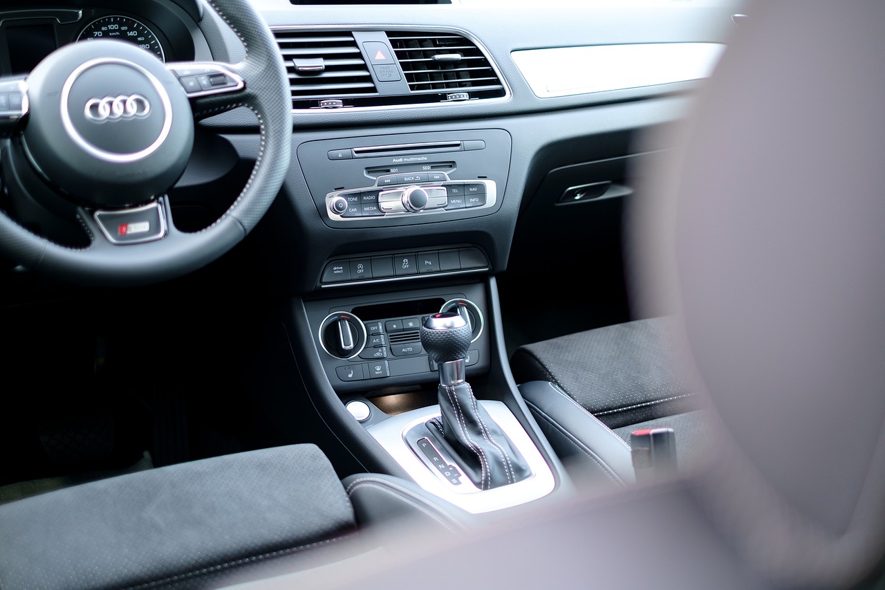 奥迪新款车型发布引领豪华汽车市场革新篇章