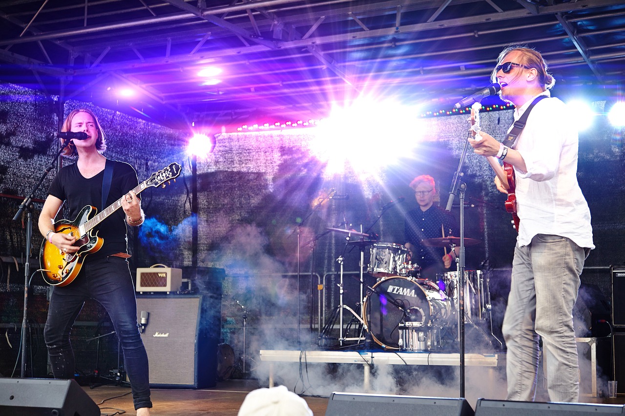 冰球比赛中的音乐，激情与节奏的交融盛宴