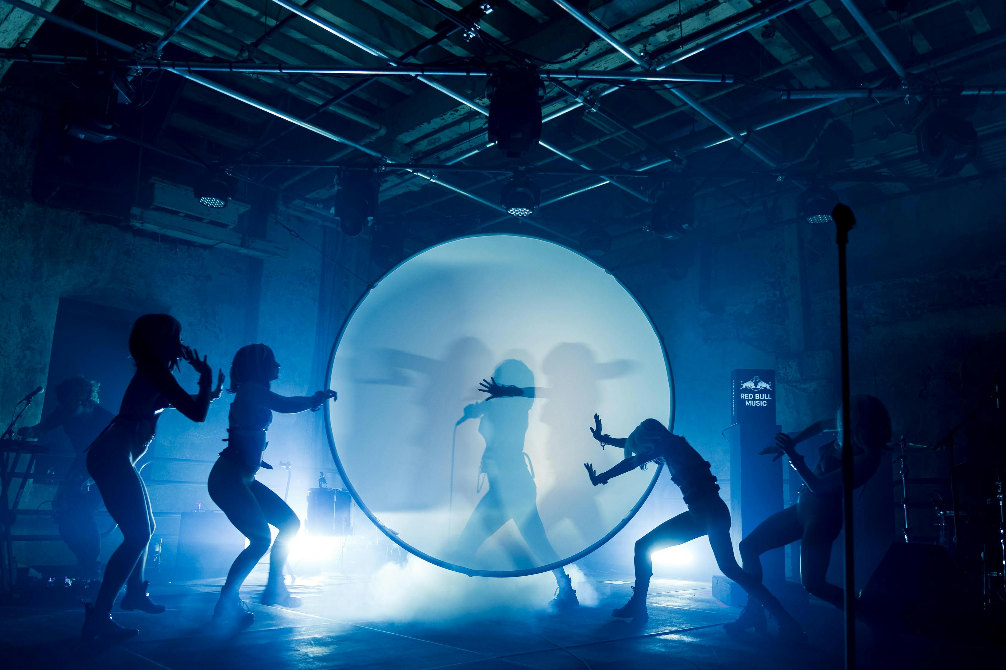 下载妖妖直播新版，开启全新互动娱乐体验