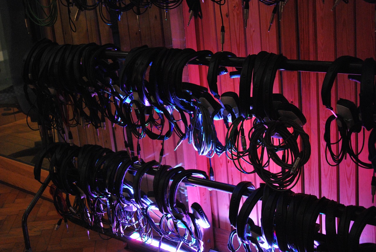 iBand头戴式设备上市时间解析，最新动态与预测