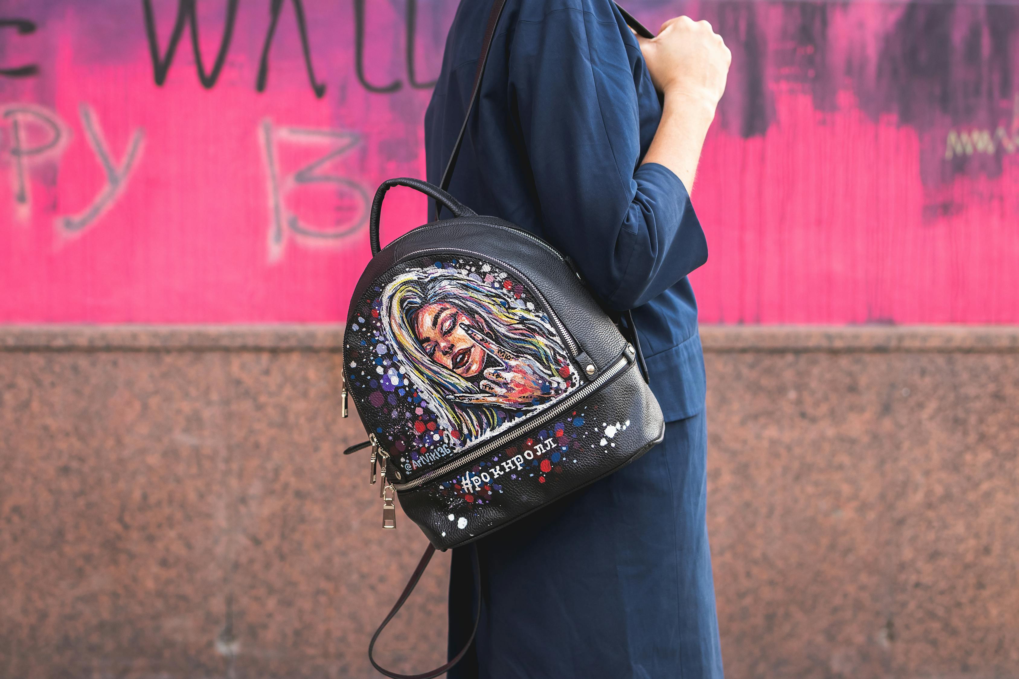 男包最新时尚潮流指南，探索最新男包趋势