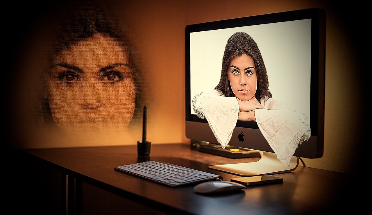 动漫女孩遭遇摸胸事件，反思与探讨